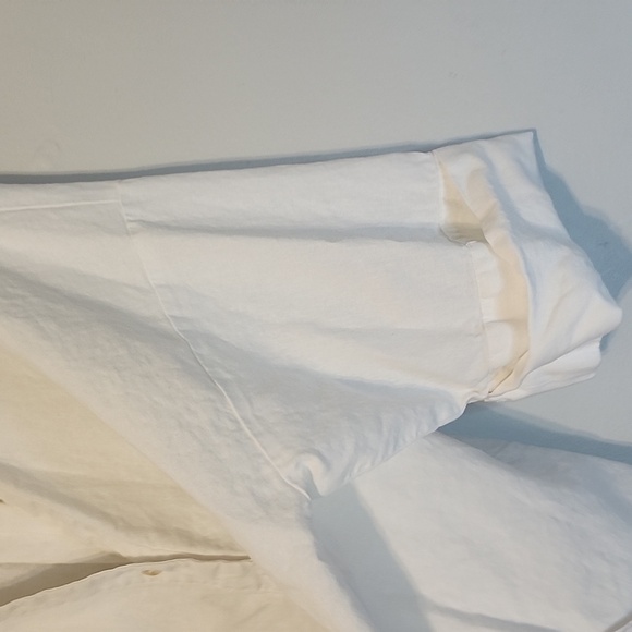 Zara White  Textured Top - Picture 3 of 11